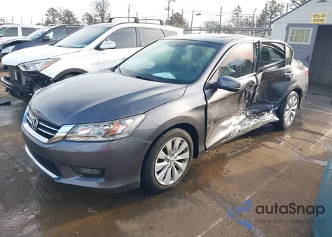 2015 Honda Accord Touring z USA, uszkodzony, nr VIN 1HGCR3F90FA021963